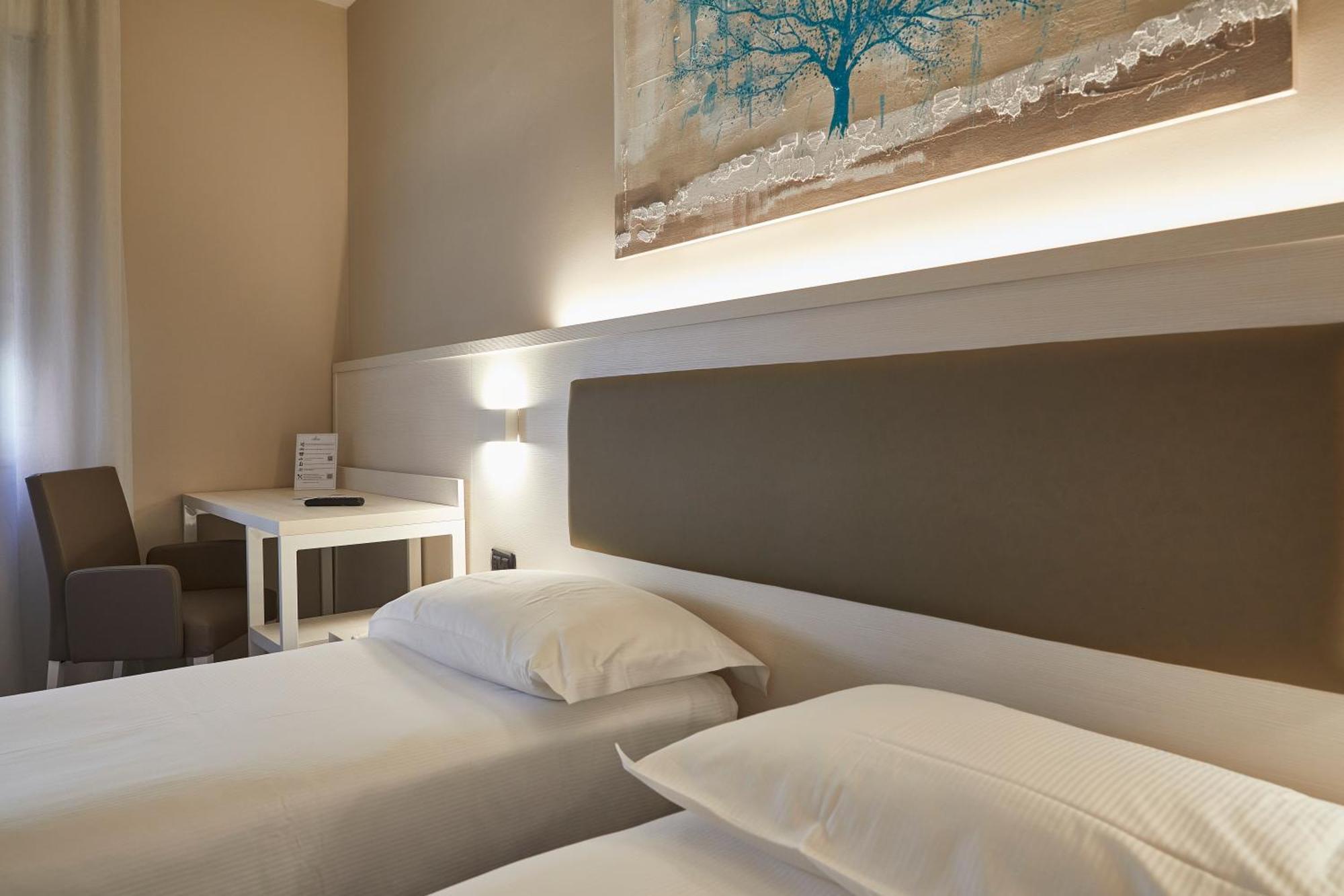 Concorde Hotel 4*
